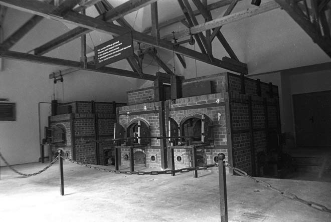 dachau ovens